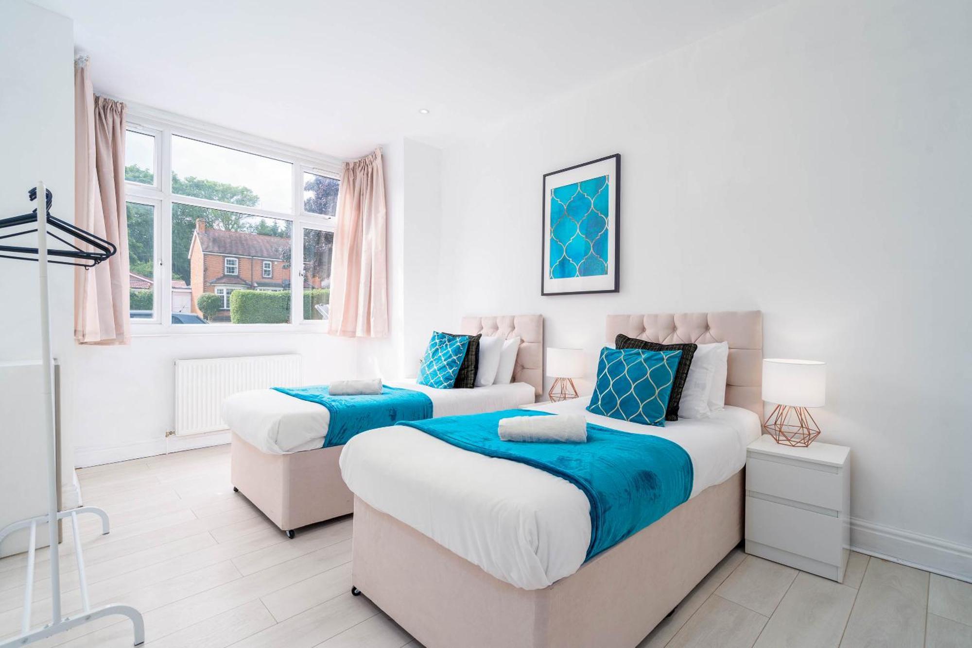 Five Bedroom Townhouse - Near City Centre - Edgbaston - On Street Parking - Wifi - Netflix - 974P Birmingham Buitenkant foto