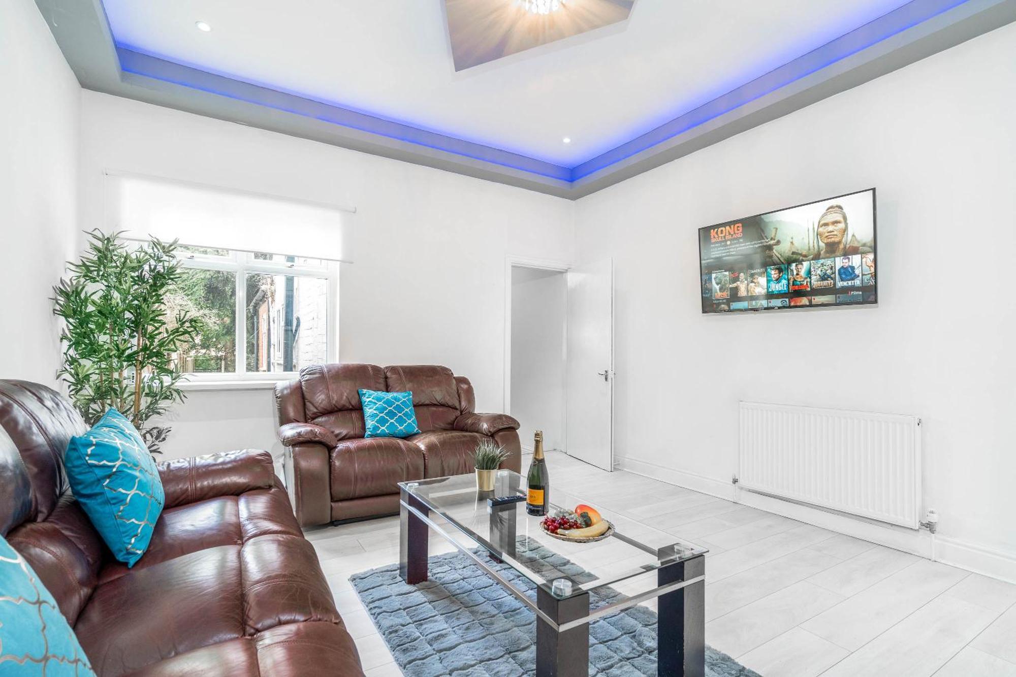 Five Bedroom Townhouse - Near City Centre - Edgbaston - On Street Parking - Wifi - Netflix - 974P Birmingham Buitenkant foto